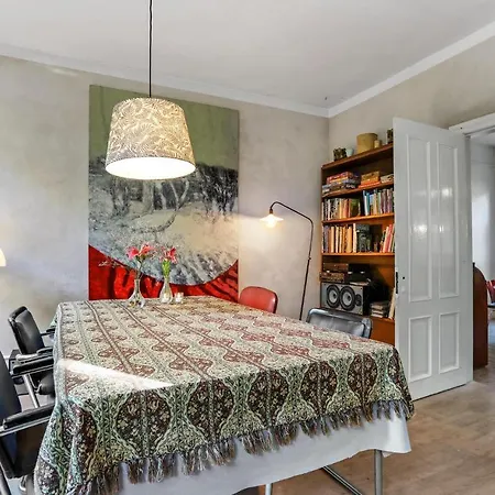 Stunning In With Kitchen Holiday home *
